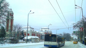 Автобуси закъсаха на пътя движат се със закъснение