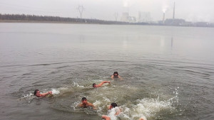 100 лева на този който извади Светия кръст в Гълъбово