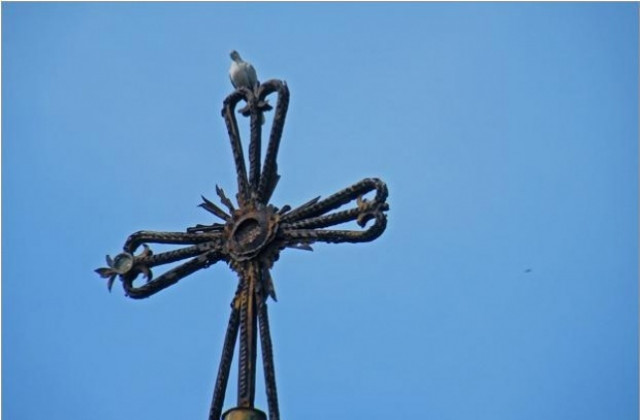 Близо 4000 ще черпят за име