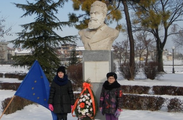 „Христо Ботев” в Поморие отбеляза патронния си празник