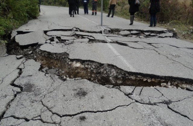 Започва възстановяването на пътя Сливен - Карандила