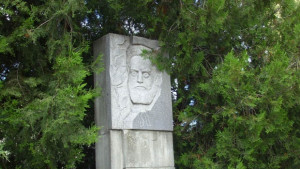 Поклонение на паметника на Ботев по повод 168 години от
