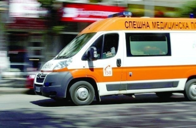 Бившият депутат, който падна от третия етаж в Пловдив, остава с опасност за живота