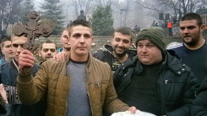 Именник извади кръста в Благоевград двама разделиха светинята в Ловеч