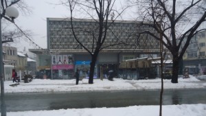 Мъж почина на място след падане на леда в центъра