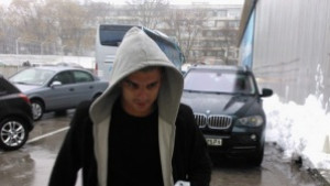 Морето тренира на пясъка до морето