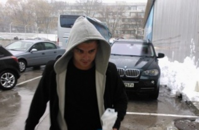 „Морето” тренира на пясъка до морето