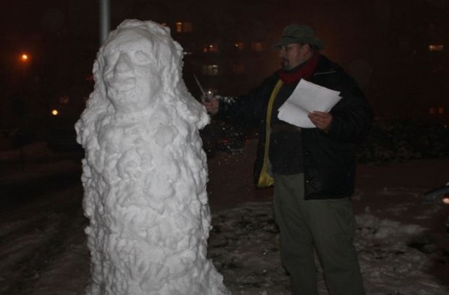 Георги Димитров от сняг направиха в Димитровград