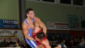 Опитният боец Владислав Методиев води отбора на В и Г