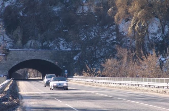 Предстои ремонт на тунелите край В. Търново
