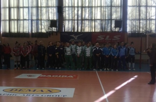 Волейболен турнир в Казанлък