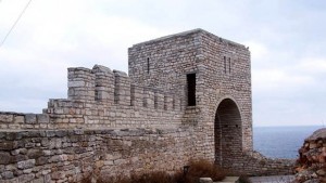 Кражба от кола паркирана в района на нос Калиакра