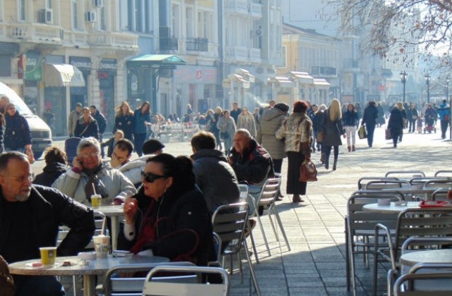 Топлото време стопи сметките за ток в Пловдив