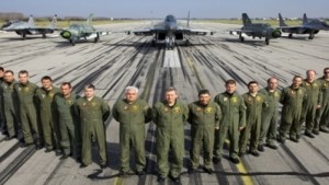 Бойко Борисов наблюдава полет на първия ремонтиран в Полша МиГ29