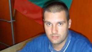 На всяка къща в село Драгановци отново ще се вее