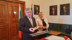 Христо Белоев Сливане на РУ и Стопанска академия е несериозно