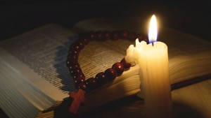 Как реагират хората които четат Библията а мислят че е