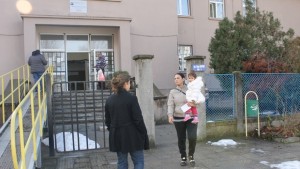 Нови декларации за детски трябва да подадат близо 3 000