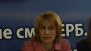 Сузана Николова влиза в съда за измама
