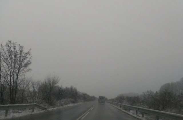 Дъждът преминава в сняг в Кюстендилска област