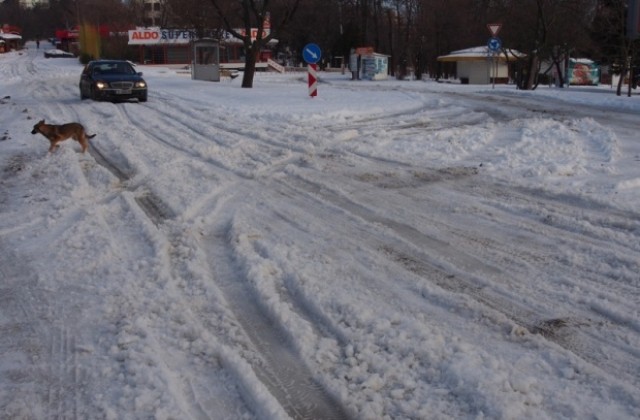 Застудяването продължава, оранжев код за валежи в половин България