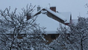 Времето на 18 януари Снеговалежите продължат макар и послаби