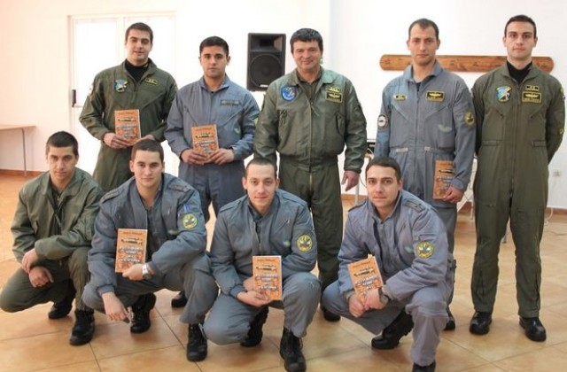 Започна подготовката на втория курс за многоцелеви летци за бойната авиация