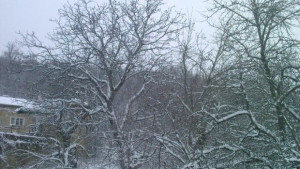 Няма бедстващи хора и затворени пътища в Сливенско