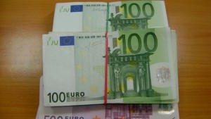 23 950 евро задържани на границата