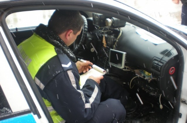 Бързи полицейски производства са започнати срещу двама пияни водачи