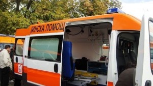 Кола се заби в дърво намериха шофьора мъртъв