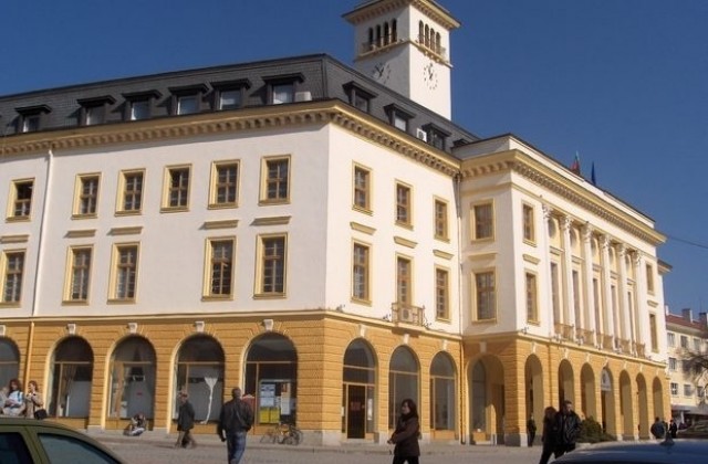 Община Сливен приема документи на кандидат-стипендианти