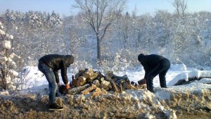 От Паркстрой подпомогнаха самотна и болна пенсионерка