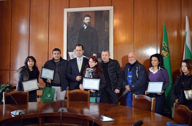 Наградиха хората почистили най-добре снега пред домовете и работните си места във Враца