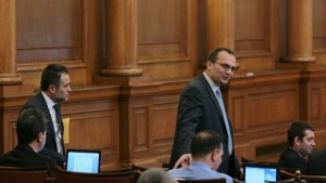 Съдът задължи управата на БНБ да обяви възнагражденията си преди