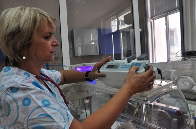 Близнаци се родиха на Бабинден в Сливен