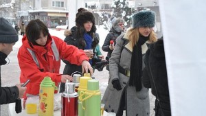 И днес ще раздават топъл чай във Враца