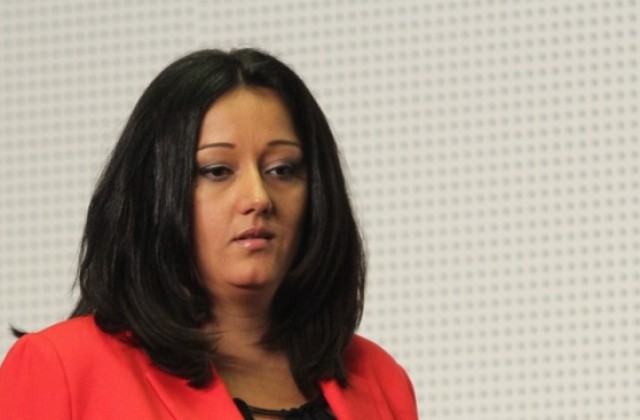 Павлова посочи къде отиват парите от винетките