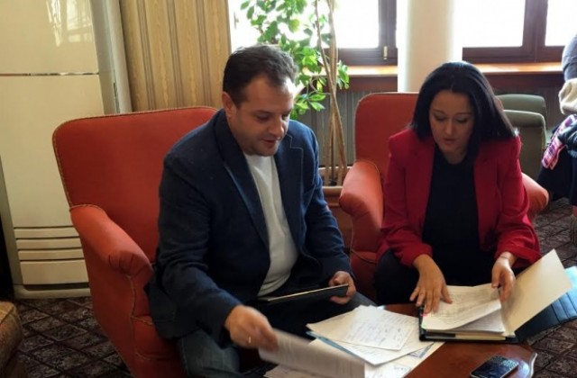 Даниел Панов обсъди новите проекти за общината с министрите Лиляна Павлова и Ивелина Василева