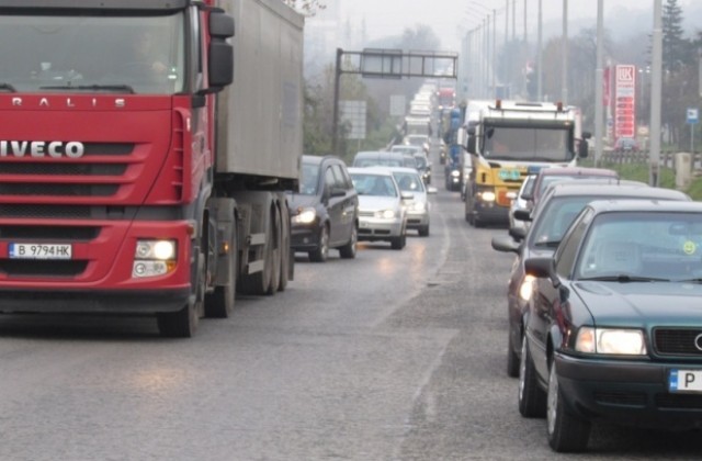 На 31 януари изтича валидността на годишните винетки за 2015 г.