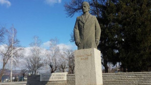 Кметът Иванов предлага паркът на революционните дейци да се казва