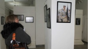 Благотворителна фотоизложба за Ники във Форум