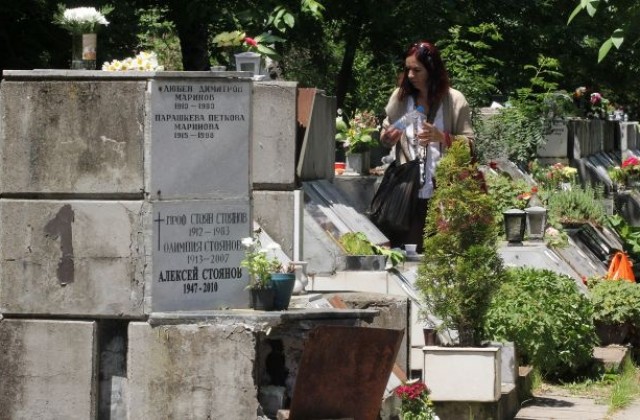 Свободните места в гробищата свършват в големите градове