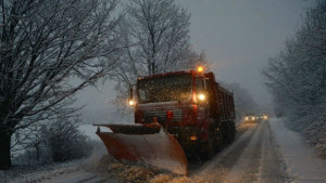Няма затворени пътища заради снеговалежите