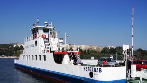 В Белослав търсят вариант за осигуряване на втори ферибот