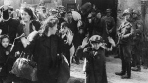 Днес светът отбелязва 71 години от освобождението на Аушвиц