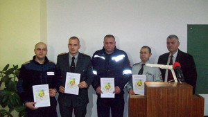 Наградиха пожарникари във Враца