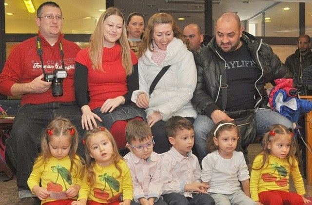 Кмет почерпи 6 тризнаци за празника на града (СНИМКИ)