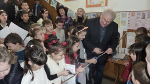 По дизайн на учениците от НУ Отец Паисий откриха обновената