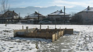 Изграждането на детските площадки в селата в Бистрица Крайници и